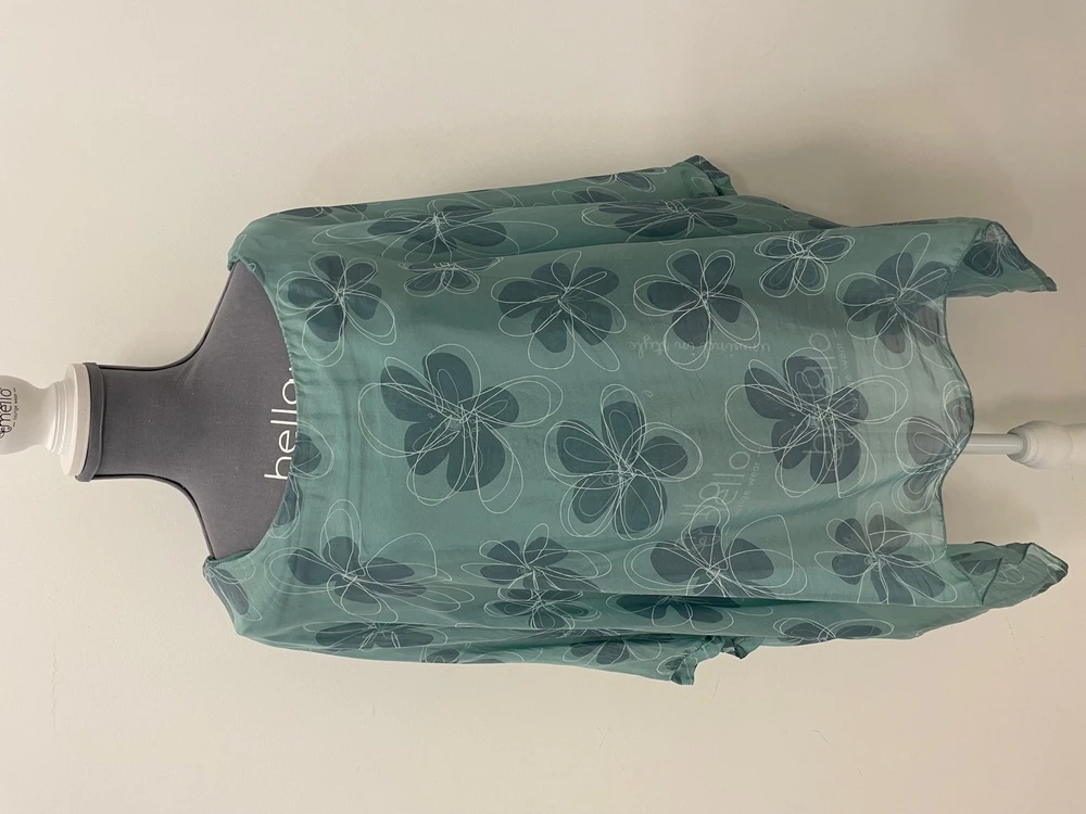 Flowy Floral Top 2 Flowy Floral Top - Image 2