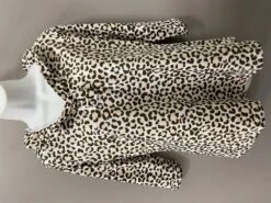 Ruffle Nk 3/2 Top 9 Ruffle Nk 3/2 Top -Premium Shoes Store 28998 CTMT l