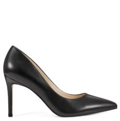 Nine West Ezra