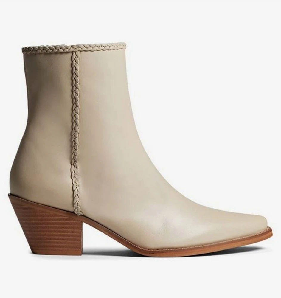 Matisse Arial 1 Matisse Arial