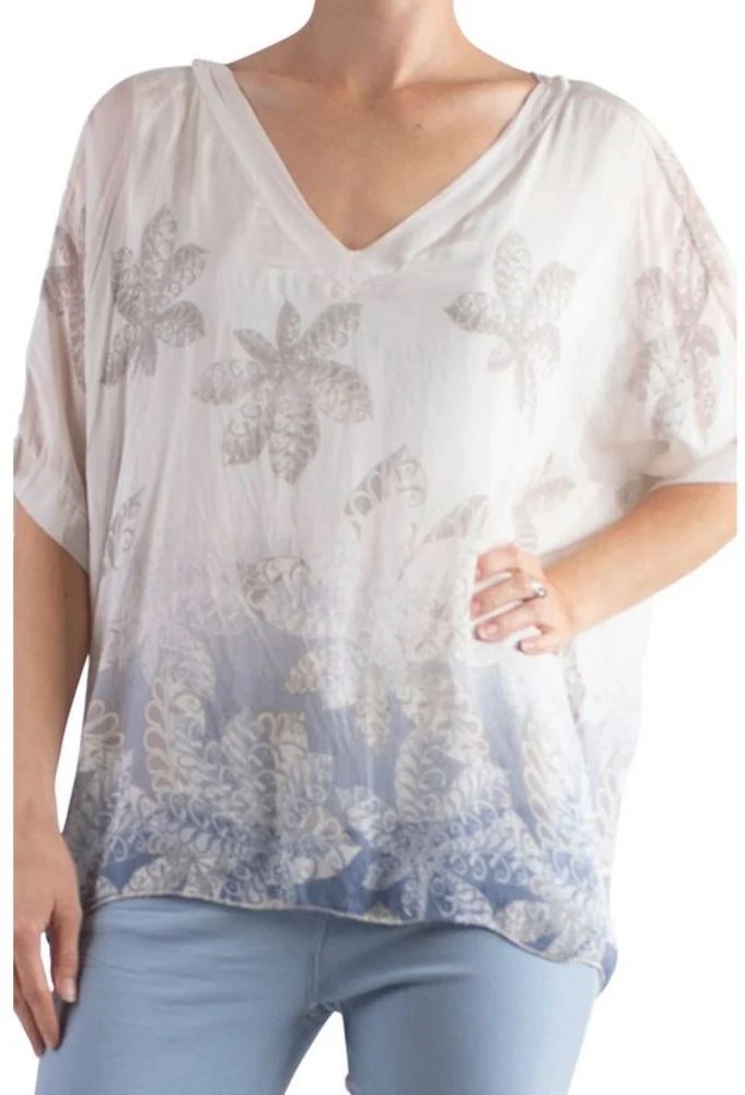 V- Neck Print 1 V- Neck Print