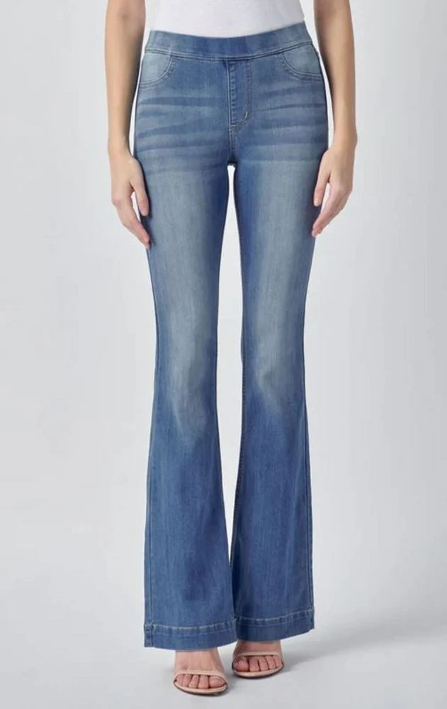 Mid Rise Flare Jegging 1 Mid Rise Flare Jegging